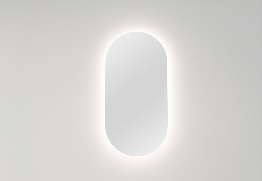 Oval spegel
